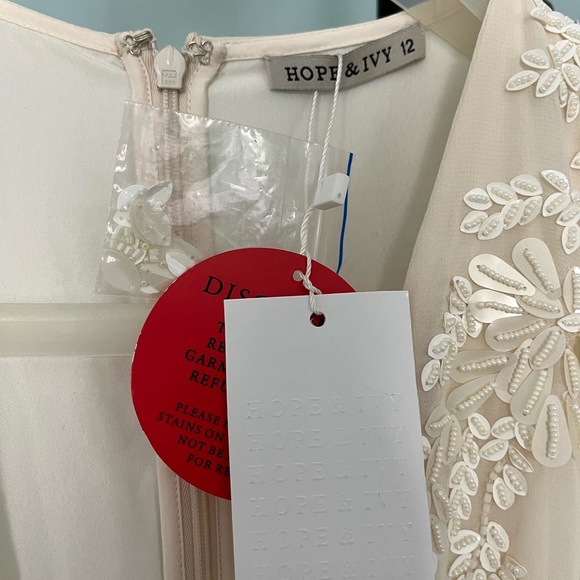 Juliette dress from Hope & Ivy’s bridal collection - NWT - Picture 3 of 4